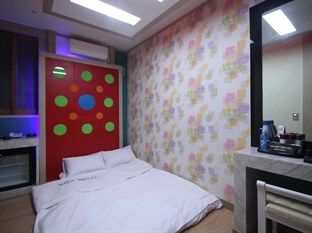 Pohang Wow Motel Экстерьер фото